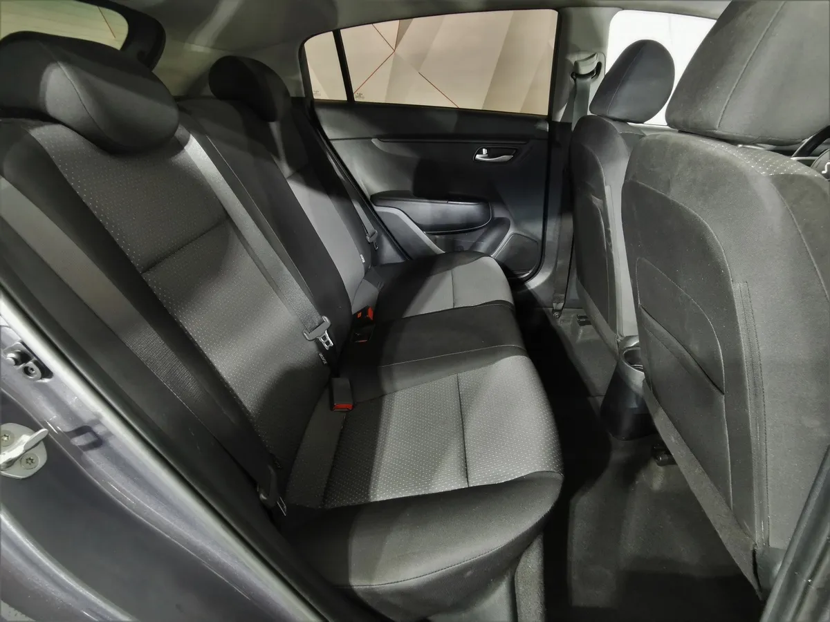 Kia Rio X-Line 1.6 AT (123 л.с.) Серый в АВИЛОН. Слайд №14