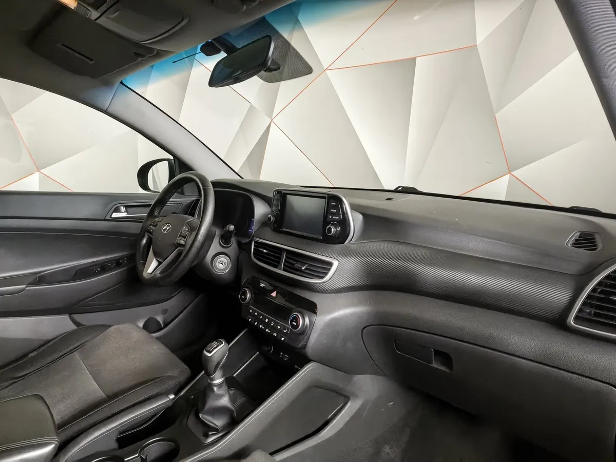 Hyundai Tucson 2.0 (150 л.с.) MPi-6MT-4WD Family Серый в АВИЛОН. Слайд №13
