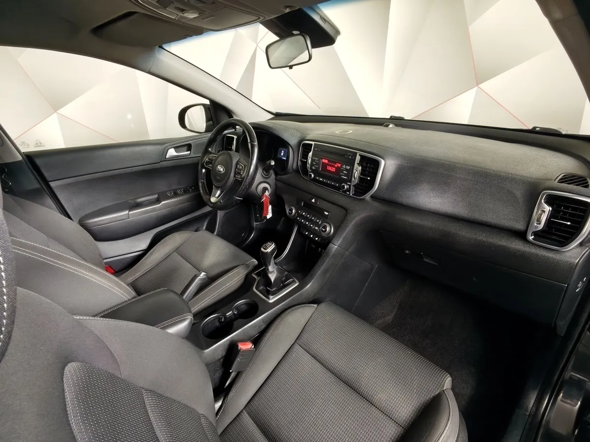 Kia Sportage 2.0 AT 4WD (150 л.с.) Comfort Черный в АВИЛОН. Слайд №13
