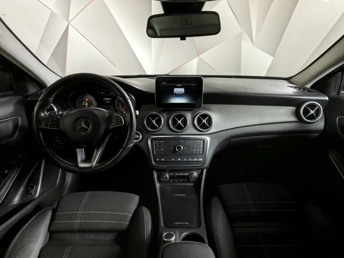 Mercedes-Benz GLA 250 7G-DCT 4MATIC (211 л.с.) Особая серия Фиолетовый в АВИЛОН. Слайд №14