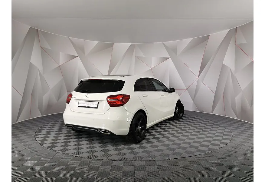 Mercedes-Benz A-Класс A 180 7G-DCT (122 л.с.) Особая серия Белый в АВИЛОН. Слайд №2 Mercedes-Benz A-Класс A 180 7G-DCT (122 л.с.) Особая серия Белый в АВИЛОН. Слайд №2