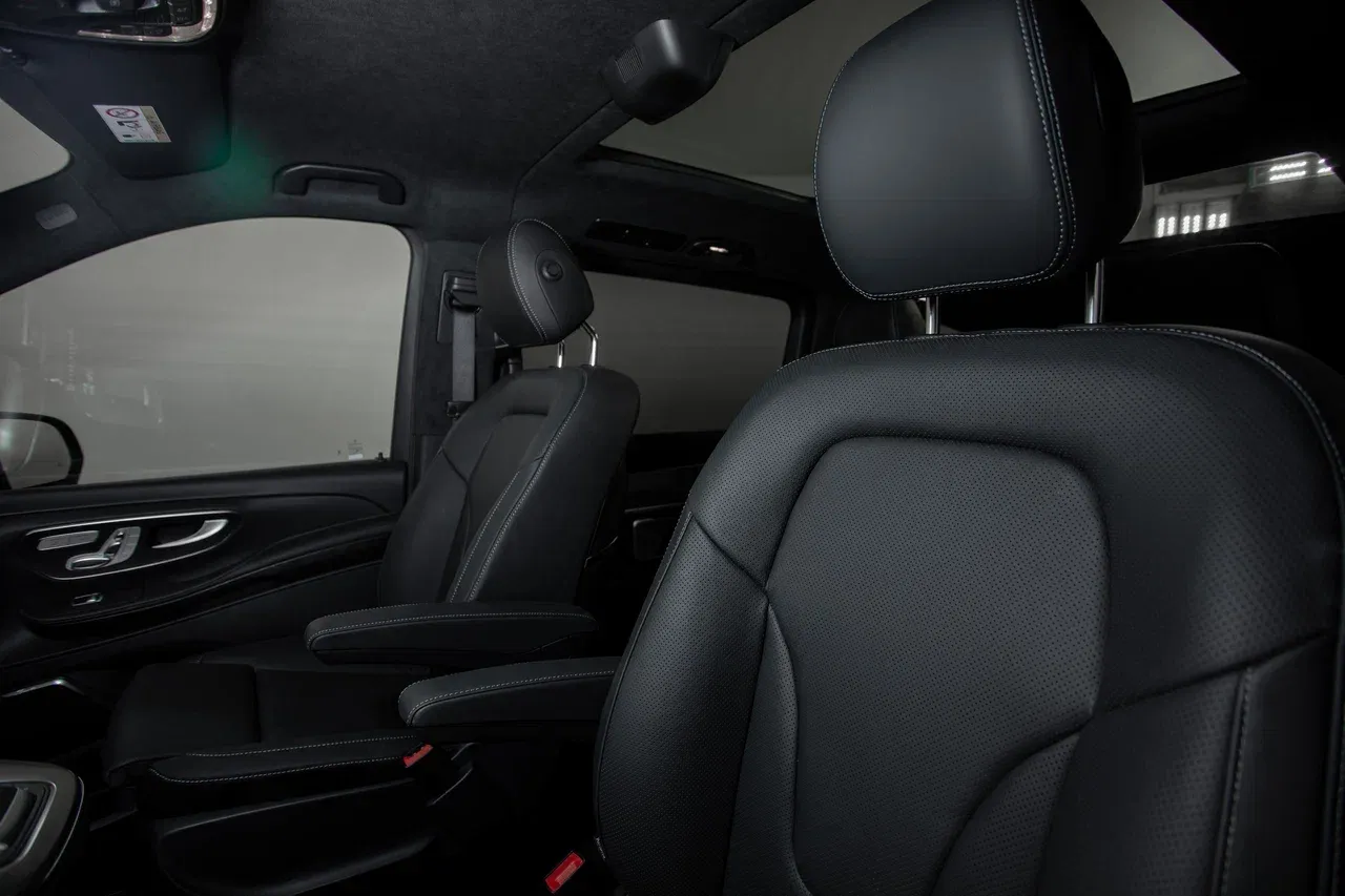 АВИЛОН - Mercedes-Benz V-Класс V 300 d L3 4MATIC 9G-TRONIC (237 л.с.) Exclusive Черный - slide 9