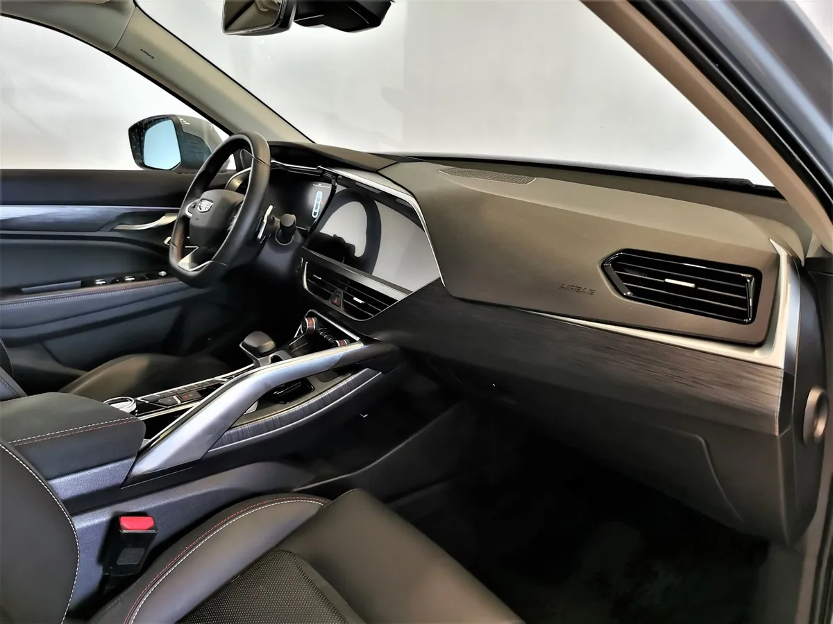 Geely Tugella 2.0 AT AWD (238 л.с.) Flagship Серый в АВИЛОН. Слайд №12