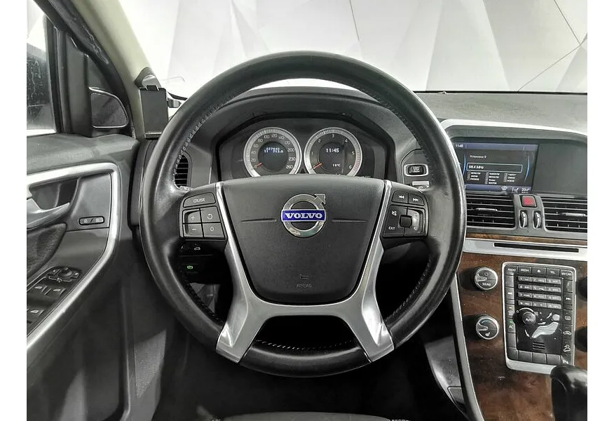 Volvo XC60 2.4 D5 AT AWD (205 л.с.) Синий в АВИЛОН. Слайд №20