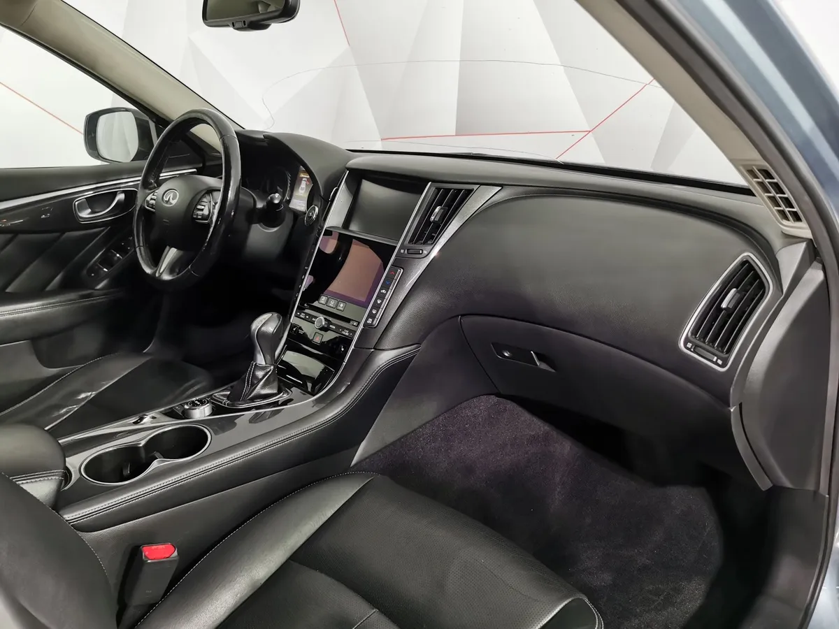 Infiniti Q50 2.0 T AT (211 л.с.) Серый в АВИЛОН. Слайд №11