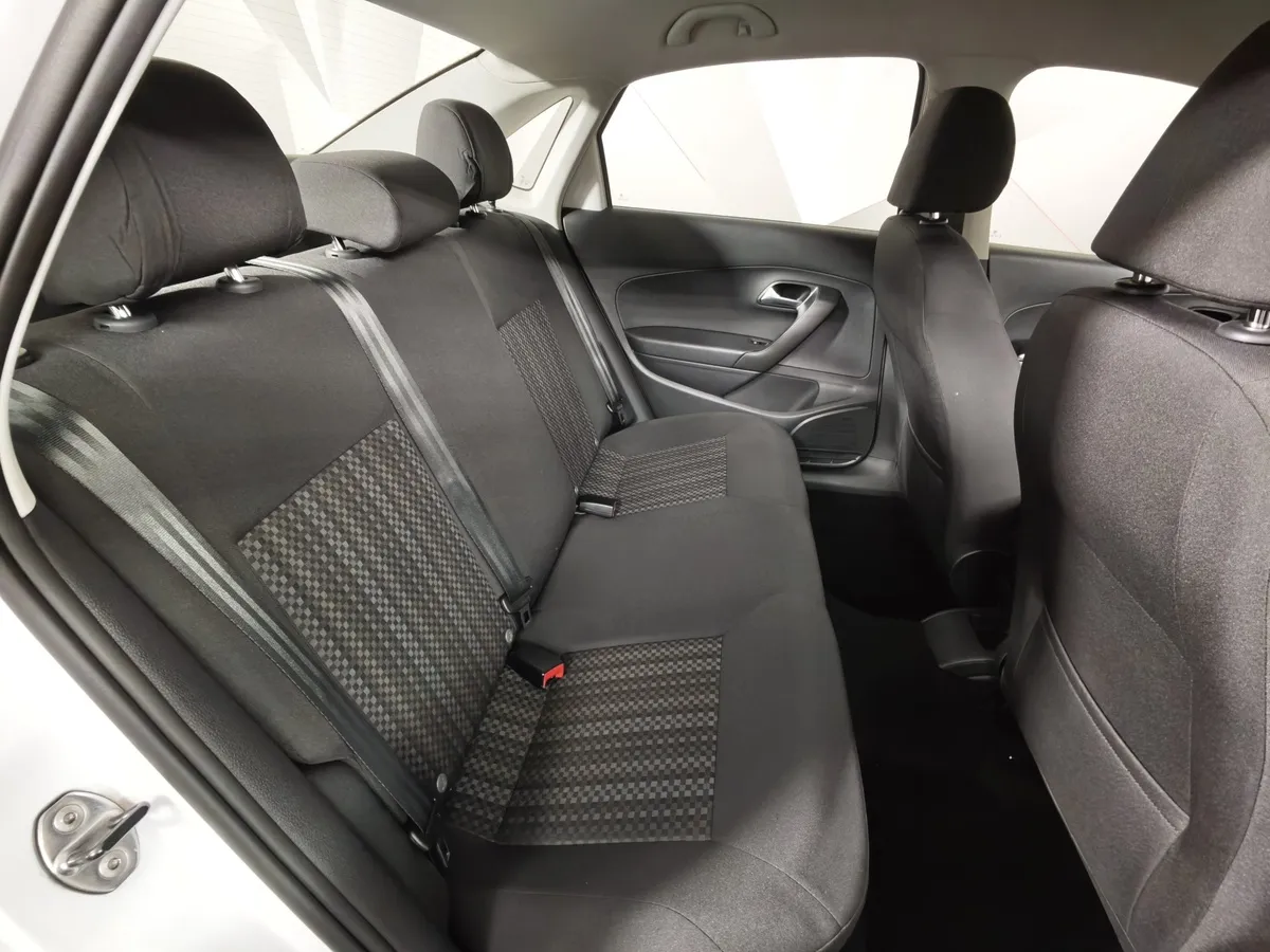 Volkswagen Polo 1.6 MPI MT (90 л.с.) Trendline Белый в АВИЛОН. Слайд №14