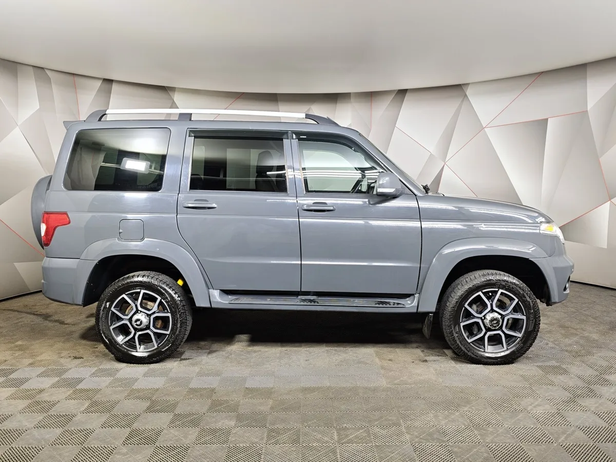 УАЗ Patriot 2.7 AT 4WD (150 л.с.) Оптимум Серый в АВИЛОН. Слайд №6