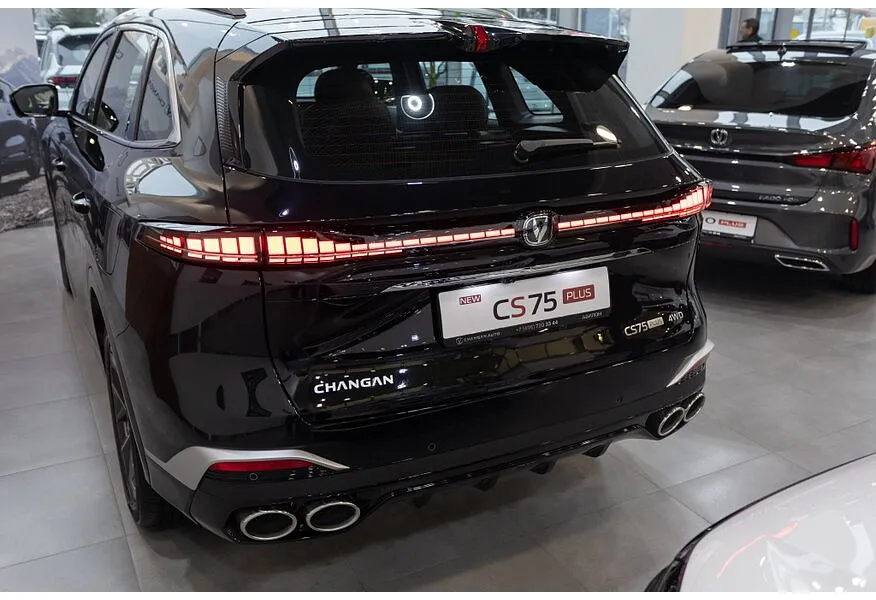Changan CS75PLUS 2.0 AT 4WD (235 л.с.) Luxe Черный в АВИЛОН. Слайд №3
