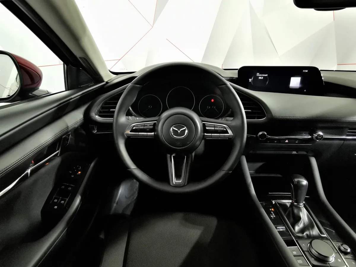 Mazda 3 1.5 AT (120 л.с.) Красный в АВИЛОН. Слайд №19