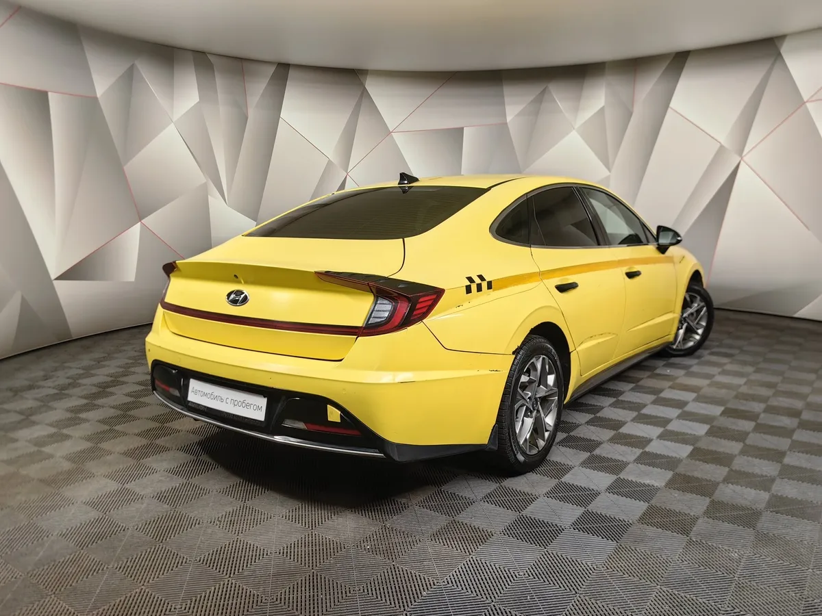 Hyundai Sonata 2.0 MPI (150 л.с.) Classic Желтый в АВИЛОН. Слайд №2