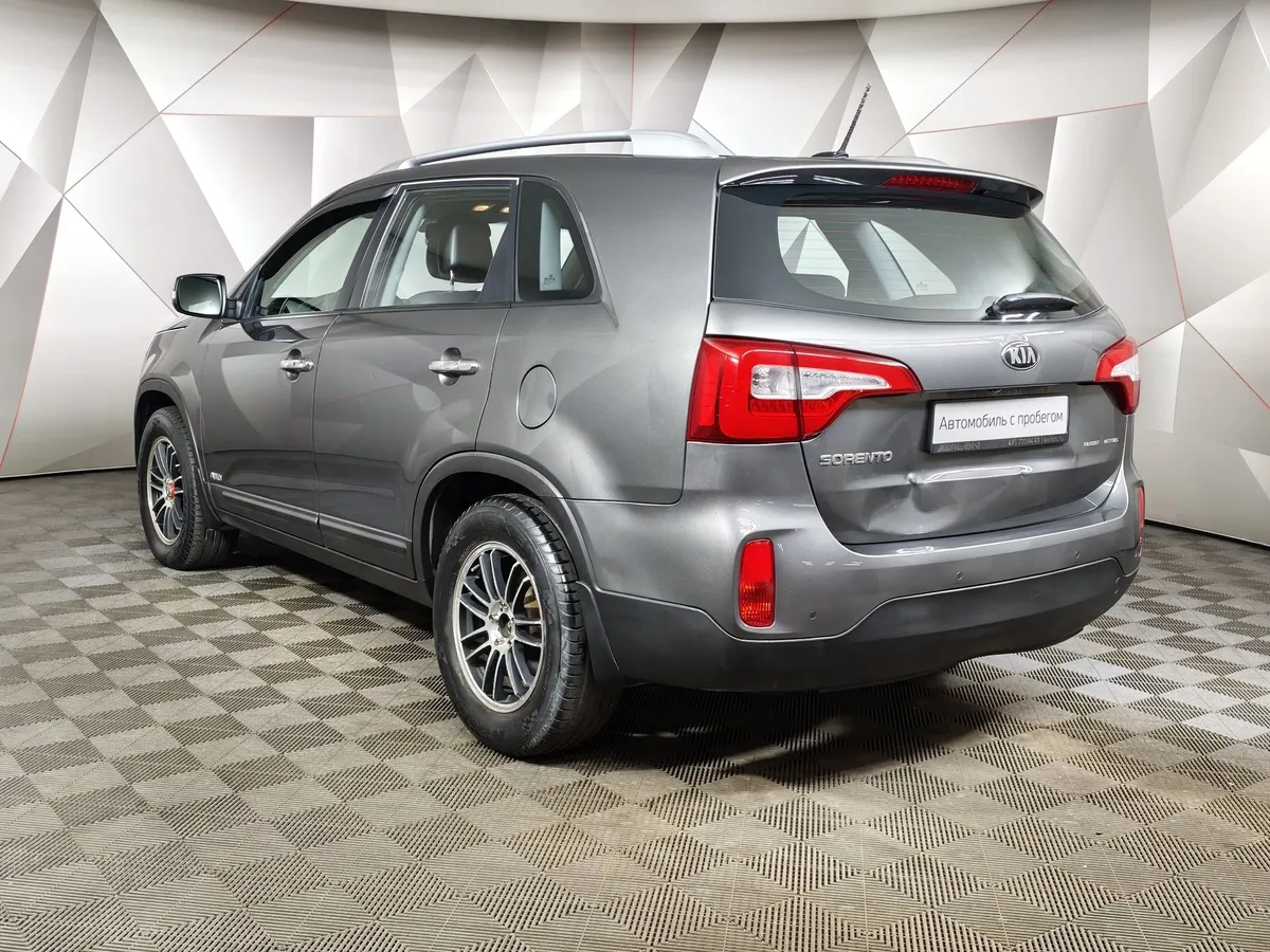 Kia Sorento 2.4 AT 4WD (175 л.с.) Comfort Серый в АВИЛОН. Слайд №4