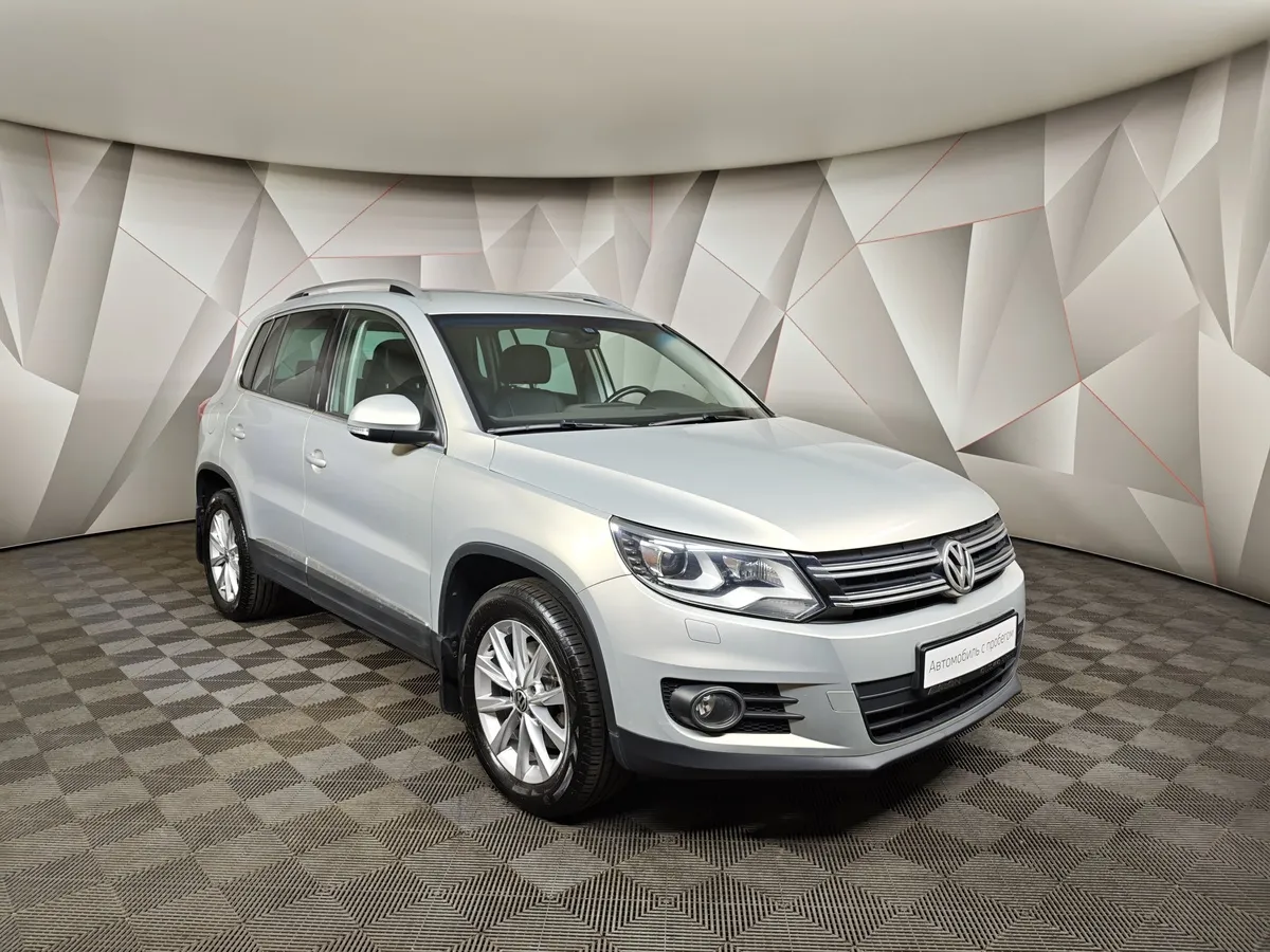 Volkswagen Tiguan 2.0 TSI 4Motion AT (170 л.с.) Track & Field Желтый в АВИЛОН. Слайд №3