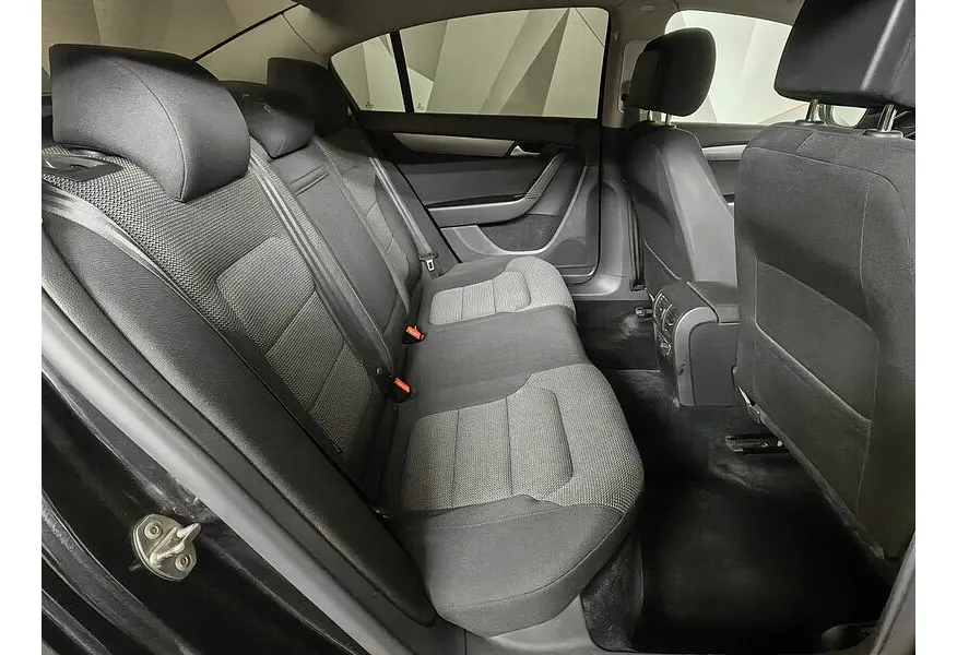 АВИЛОН - Volkswagen Passat 1.8 TSI DSG (152 л.с.) Черный - slide 7