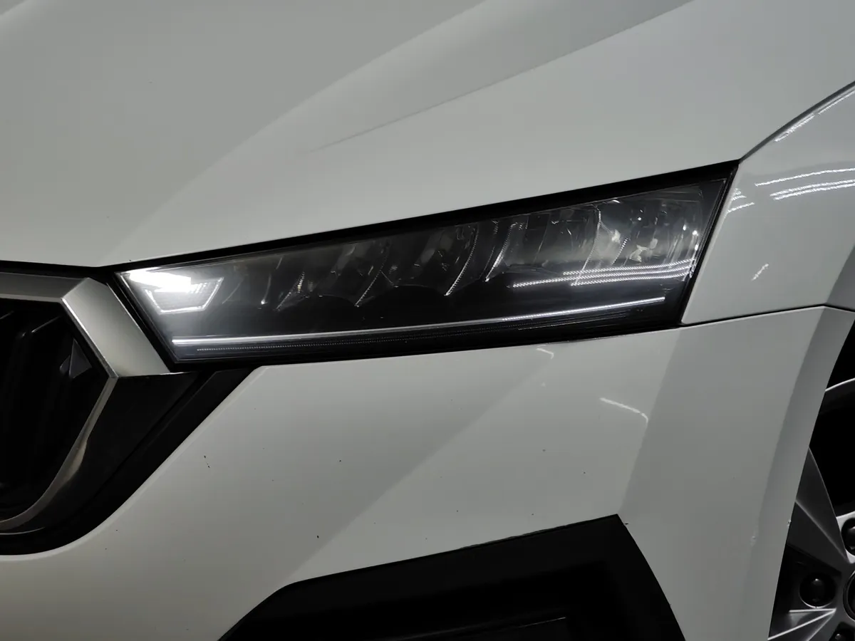 Skoda Octavia 1.4 AT FWD (150 л.с.) Белый в АВИЛОН. Слайд №10