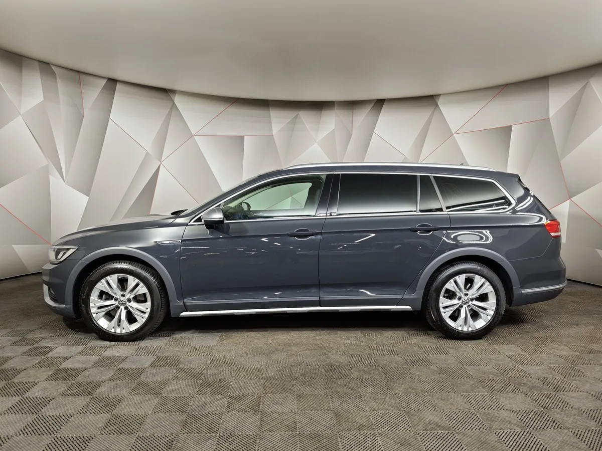 Volkswagen Passat 2.0 AMT (190 л.с.) Variant Серый в АВИЛОН. Слайд №5