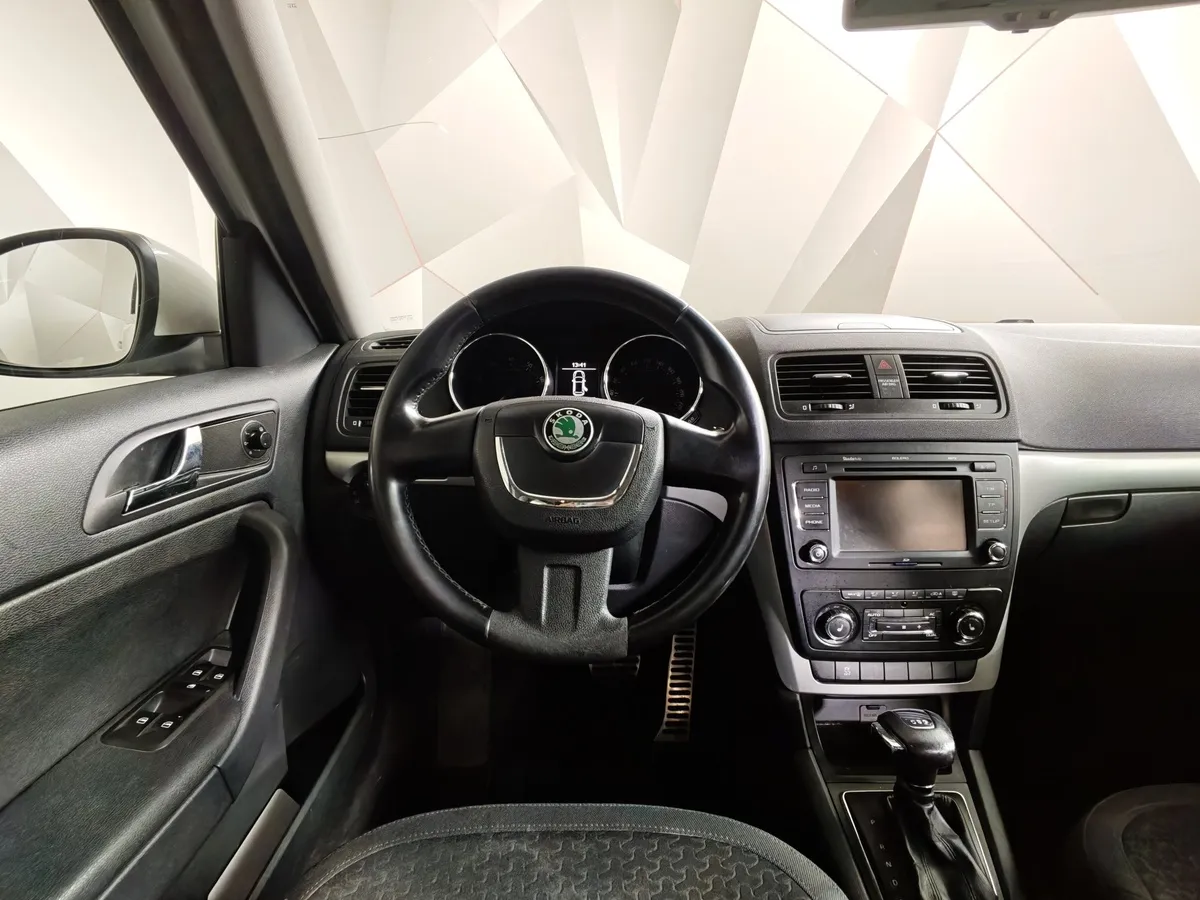 Skoda Yeti 1.2 TSI DSG (105 л.с.) Active Белый в АВИЛОН. Слайд №19