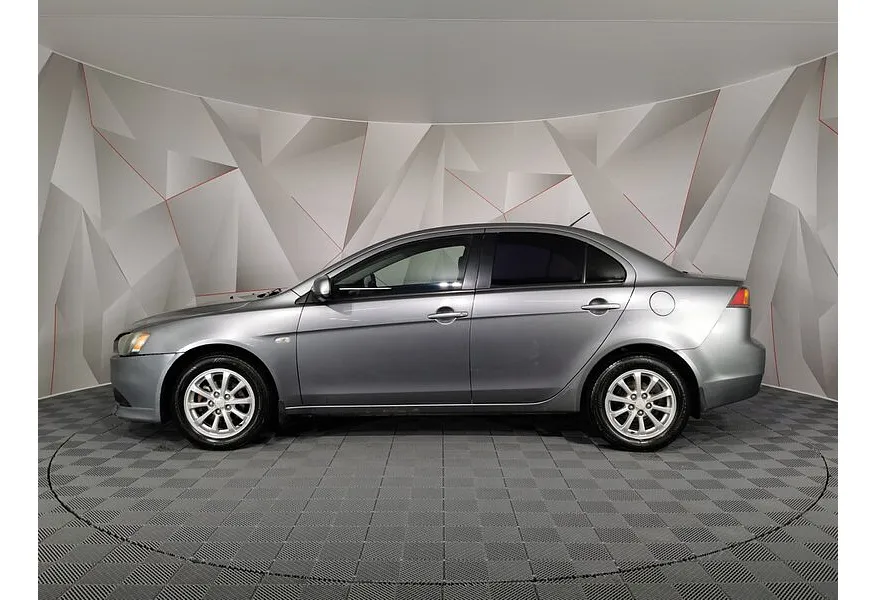 LIVE. Слайд №3