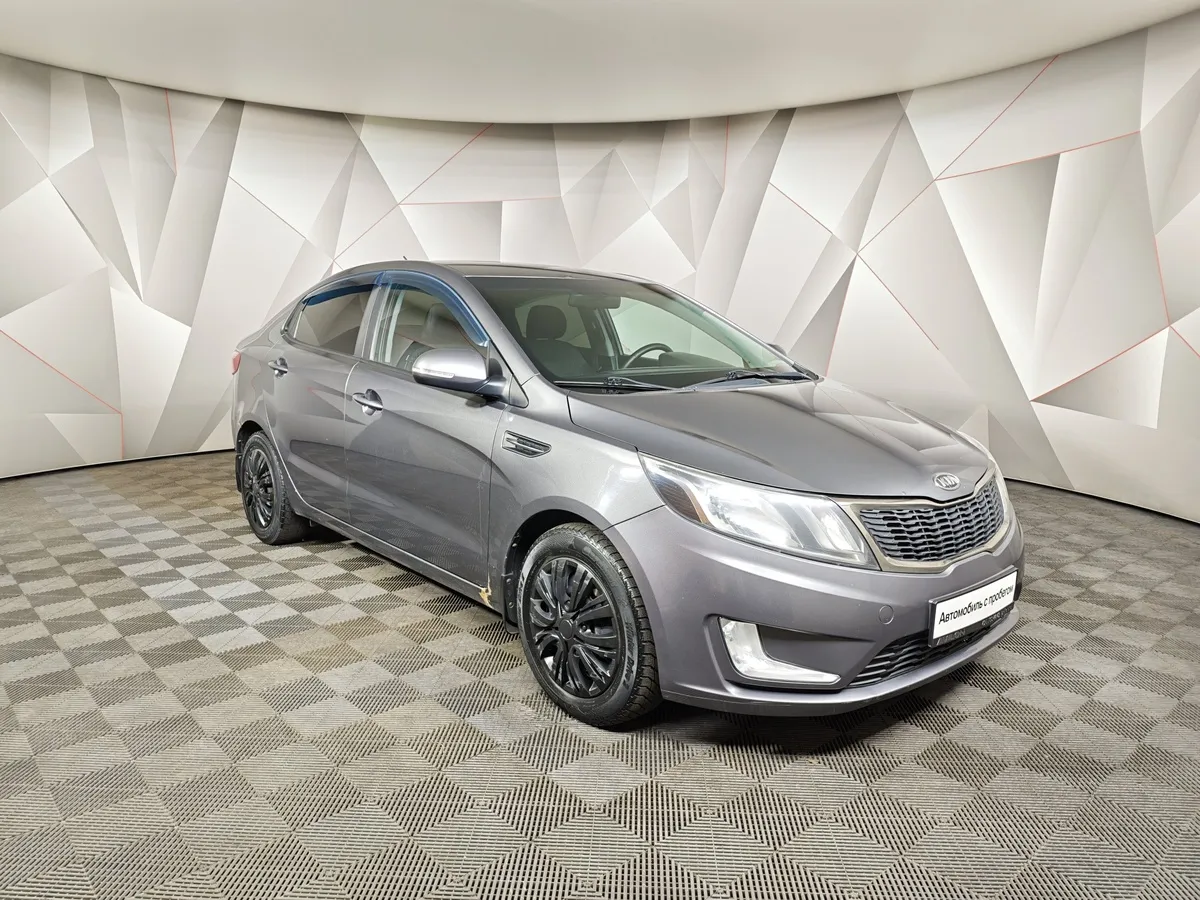 Kia Rio 1.6 AT (123 л.с.) Серый в АВИЛОН. Слайд №3