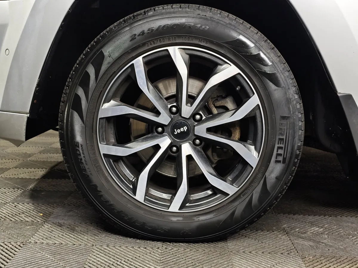 Jeep Grand Cherokee 3.0 CRD AT 4WD (218 л.с.) Серебристый в АВИЛОН. Слайд №9