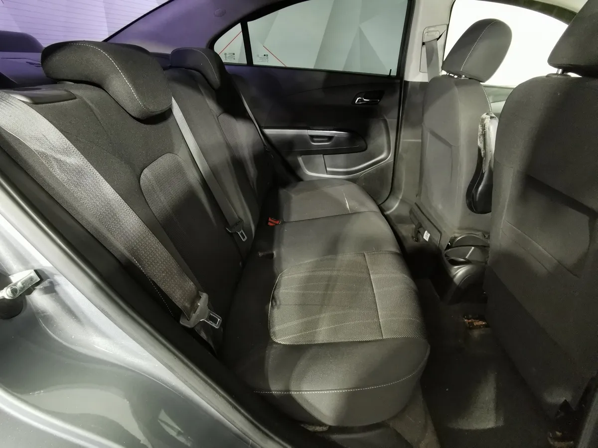 Chevrolet Aveo 1.6 AT (115 л.с.) Серый в АВИЛОН. Слайд №15