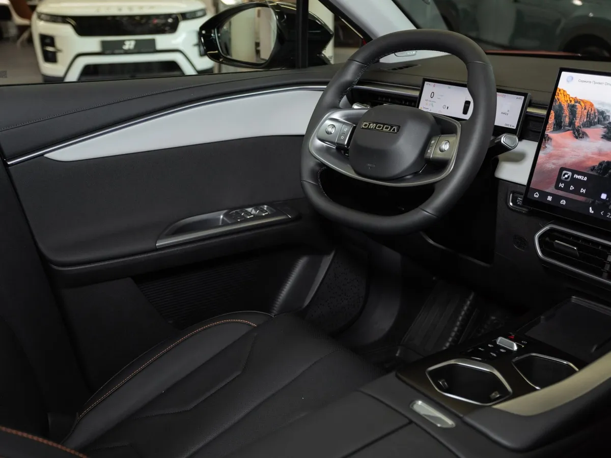 Omoda C5 1.5T DCT FWD (147 л.с.) Стиль Красный в АВИЛОН. Слайд №15