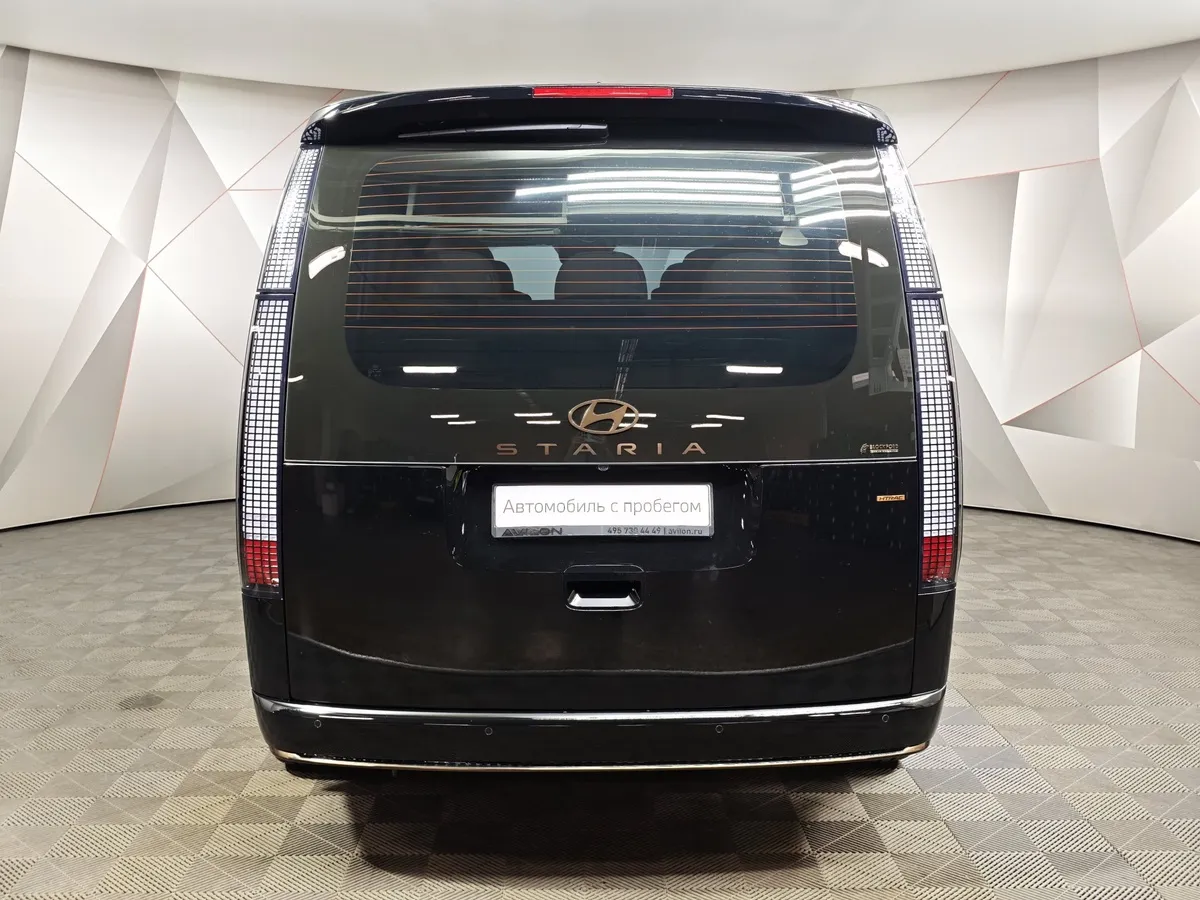 Hyundai Staria 2.2 CRDi 8AT 4WD (177 л.с.) 9 мест Premium Черный в АВИЛОН. Слайд №8