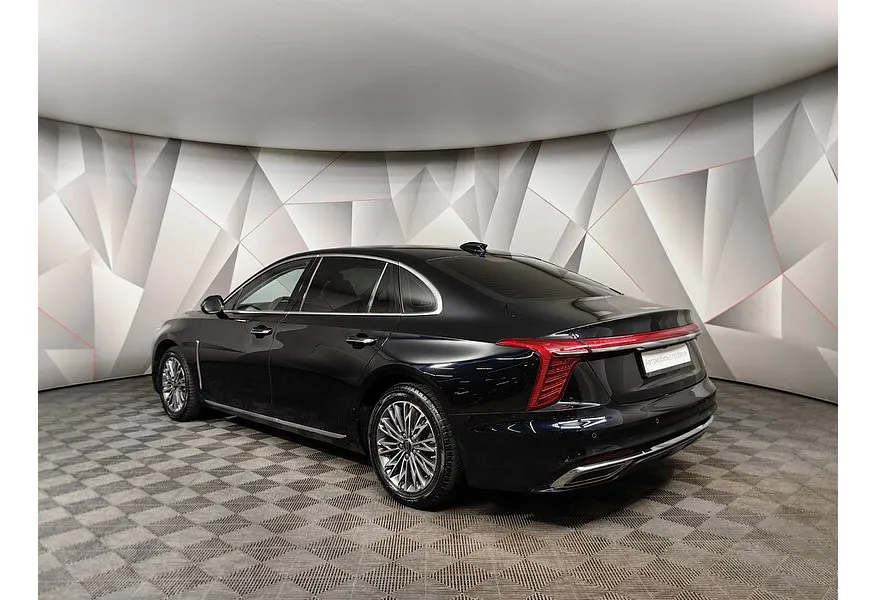 Hongqi H5 2.0 AT (218 л.с.) Basic Черный в АВИЛОН. Слайд №4