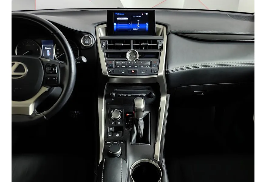 Lexus NX 200 CVT AWD (150 л.с.) Comfort Серебристый в АВИЛОН. Слайд №9