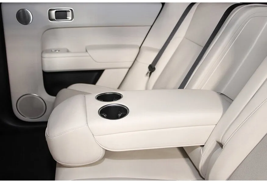 Li Auto L7 1.5 AT 4WD (449 л.с.) Ultra Черный в АВИЛОН. Слайд №13