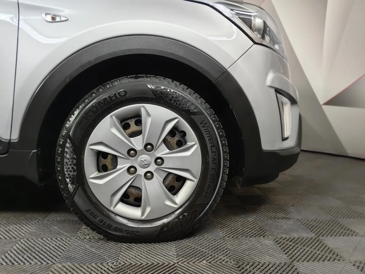 Hyundai Creta 1.6 AT AWD (121 л.с.) Active + Light + Winter Серебристый в АВИЛОН. Слайд №9