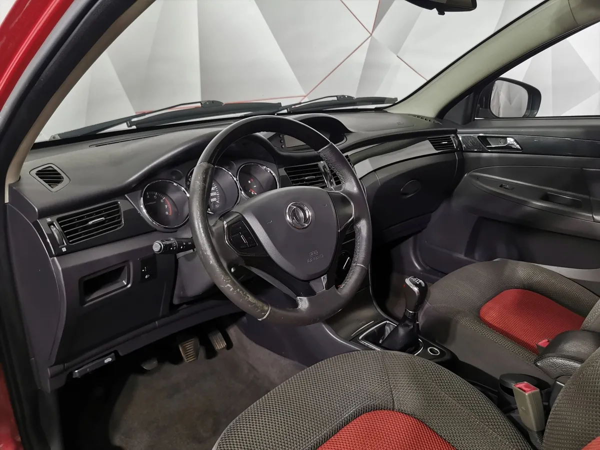 DongFeng H30 1.6 MT (117 л.с.) Comfort Красный в АВИЛОН. Слайд №16