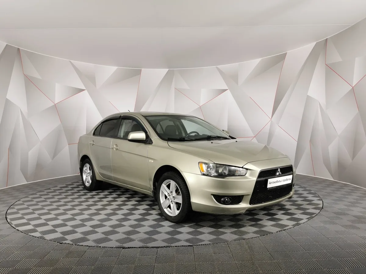 Mitsubishi Lancer 1.8 CVT (143 л.с.) Бежевый в АВИЛОН. Слайд №3