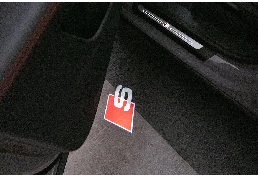 Audi Q8 50 TDI Tiptronic quattro (286 л.с.) Серый в АВИЛОН. Слайд №11 Audi Q8 50 TDI Tiptronic quattro (286 л.с.) Серый в АВИЛОН. Слайд №11