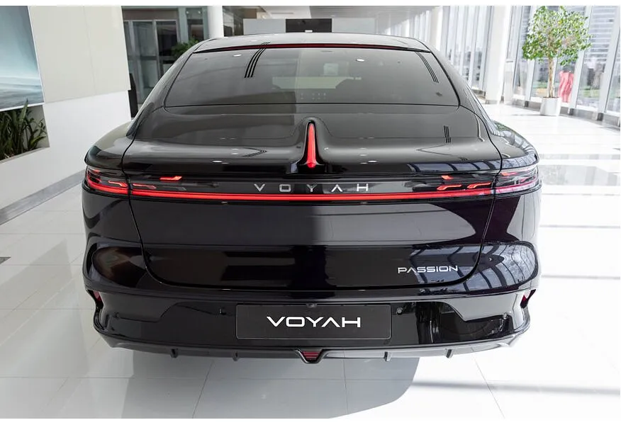 Voyah Passion 1.5 AT AWD (530 л.с.) Executive Черный в АВИЛОН. Слайд №4