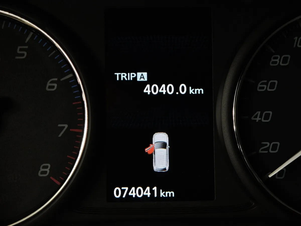 Mitsubishi Outlander 2.0 MIVEC CVT 2WD (146 л.с.) Intense Plus Черный в АВИЛОН. Слайд №18