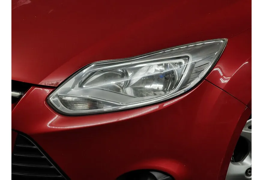 Ford Focus 1.6 Ti-VCT PowerShift (125 л.с.) Trend Красный в АВИЛОН. Слайд №10 Ford Focus 1.6 Ti-VCT PowerShift (125 л.с.) Trend Красный в АВИЛОН. Слайд №10