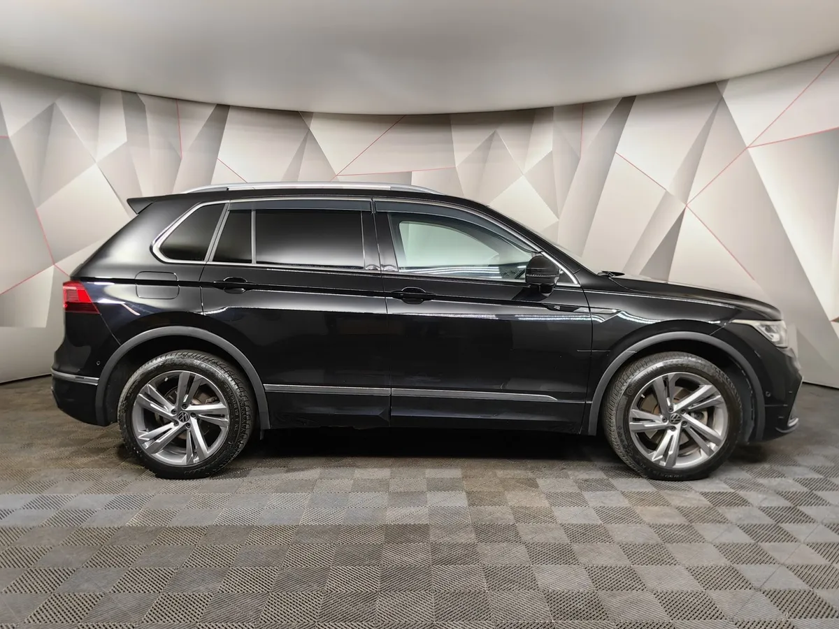 Volkswagen Tiguan 2.0 TSI 4Motion DSG (220 л.с.) Sportline Черный в АВИЛОН. Слайд №6