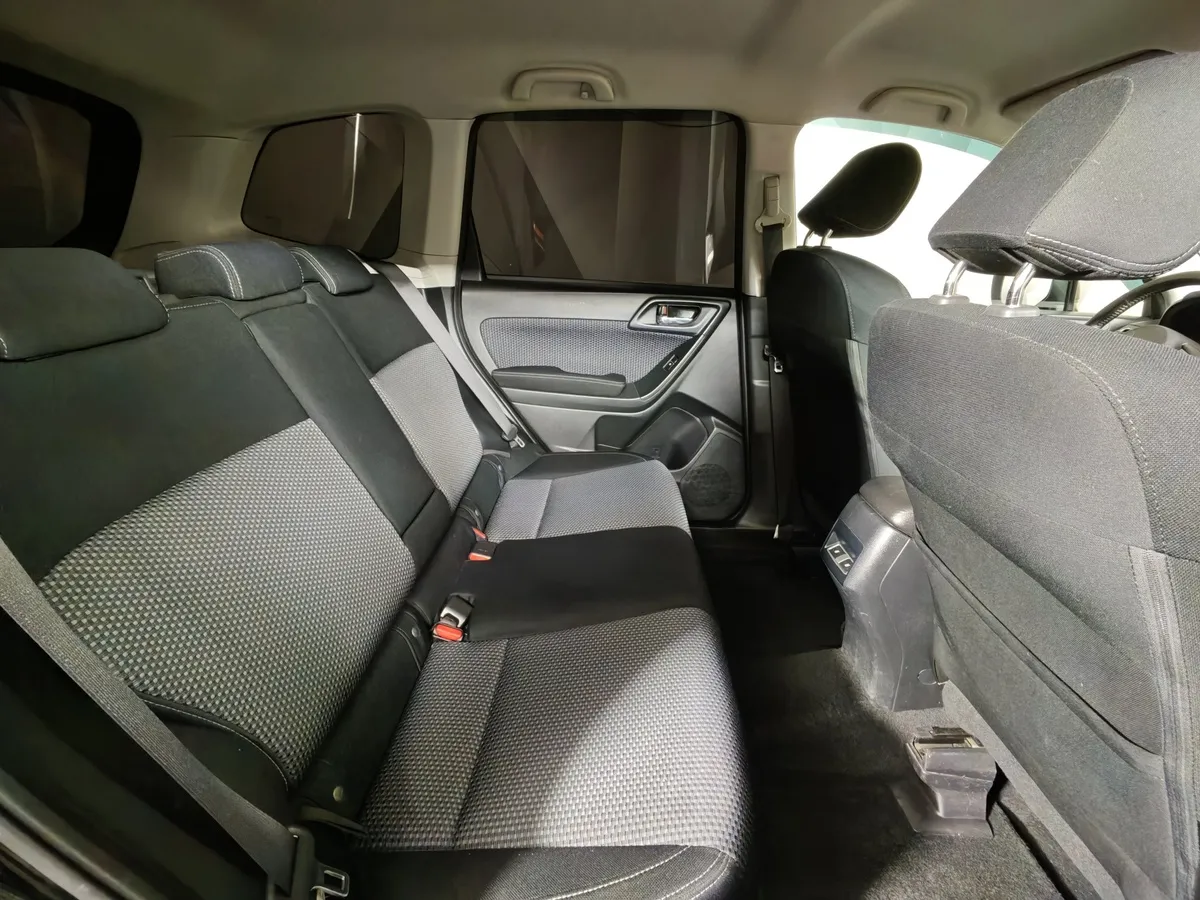 Subaru Forester 2.0i Lineartronic AWD (150 л.с.) Черный в АВИЛОН. Слайд №15