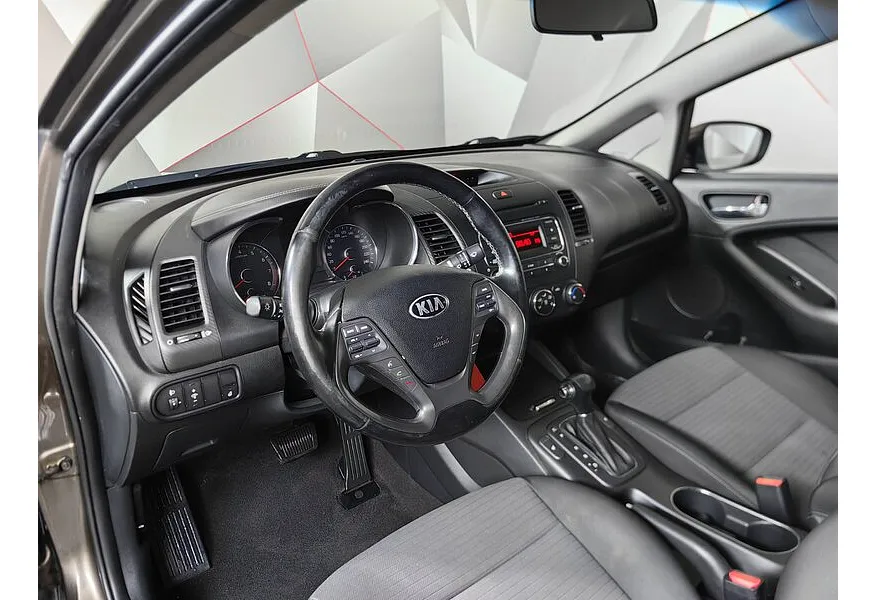 Kia Cerato 1.6 AT (130 л.с.) Бежевый в АВИЛОН. Слайд №19