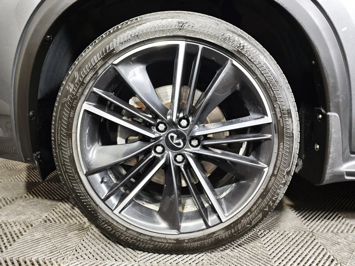 Infiniti QX55 2.0 CVT AWD (249 л.с.) Серый в АВИЛОН. Слайд №9