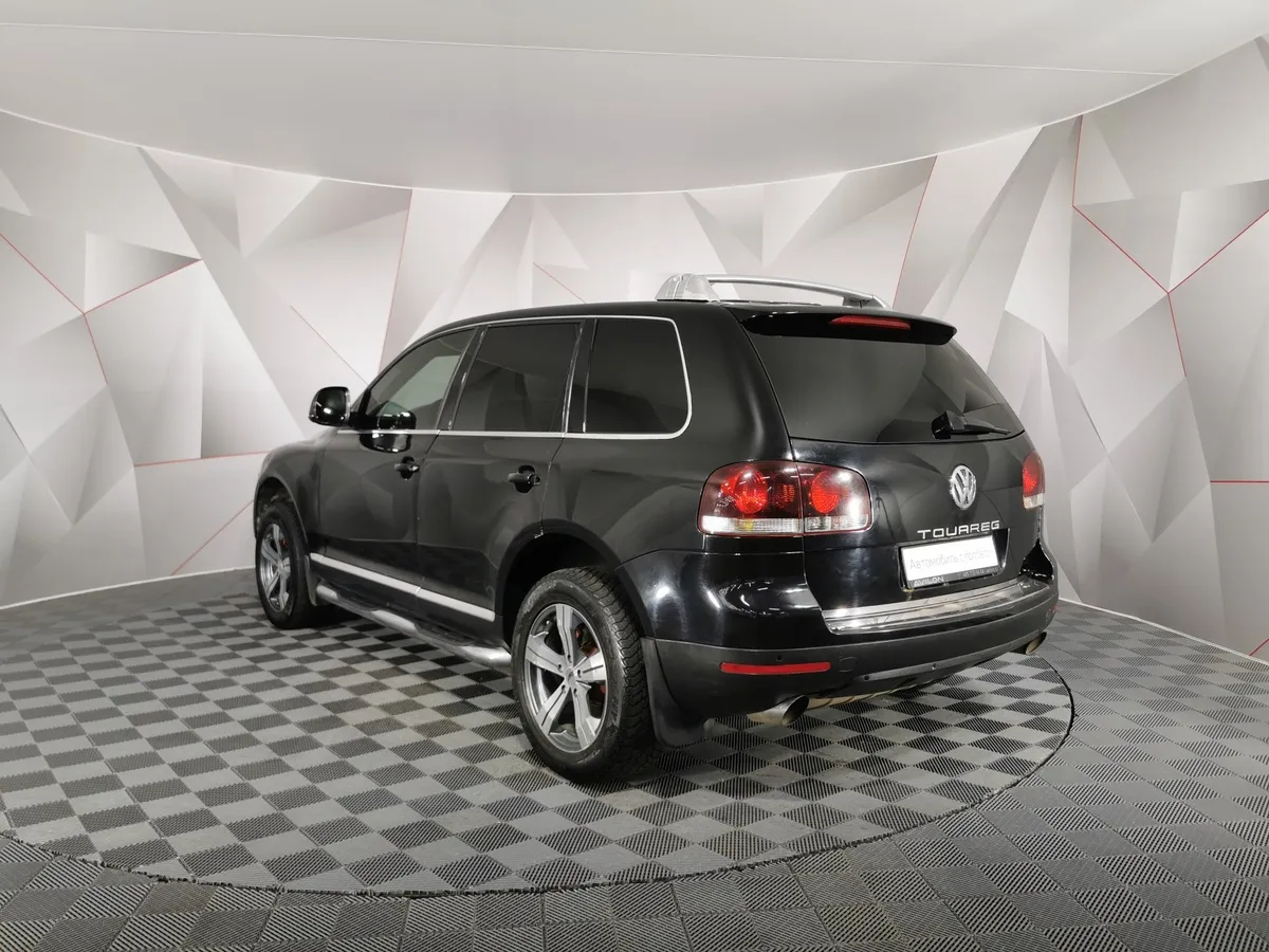Volkswagen Touareg 3.2 Tiptronic (241 л.с.) Черный в АВИЛОН. Слайд №4