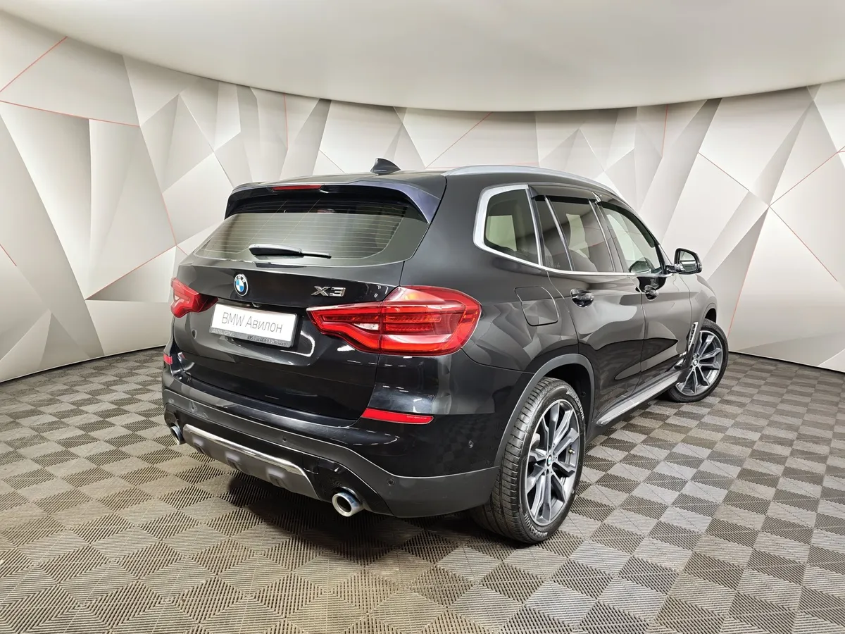 BMW X3 xDrive30d AT (249 л.с.) Luxury Черный в АВИЛОН. Слайд №2