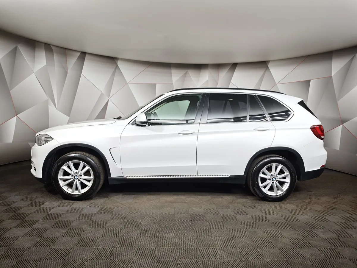 BMW X5 xDrive25d Steptronic (218 л.с.) Business (Локальная сборка) Белый в АВИЛОН. Слайд №5