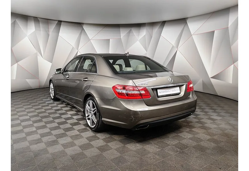 Mercedes-Benz E-Класс E 300 7G-Tronic Plus (231 л.с.) Серый в АВИЛОН. Слайд №4 Mercedes-Benz E-Класс E 300 7G-Tronic Plus (231 л.с.) Серый в АВИЛОН. Слайд №4