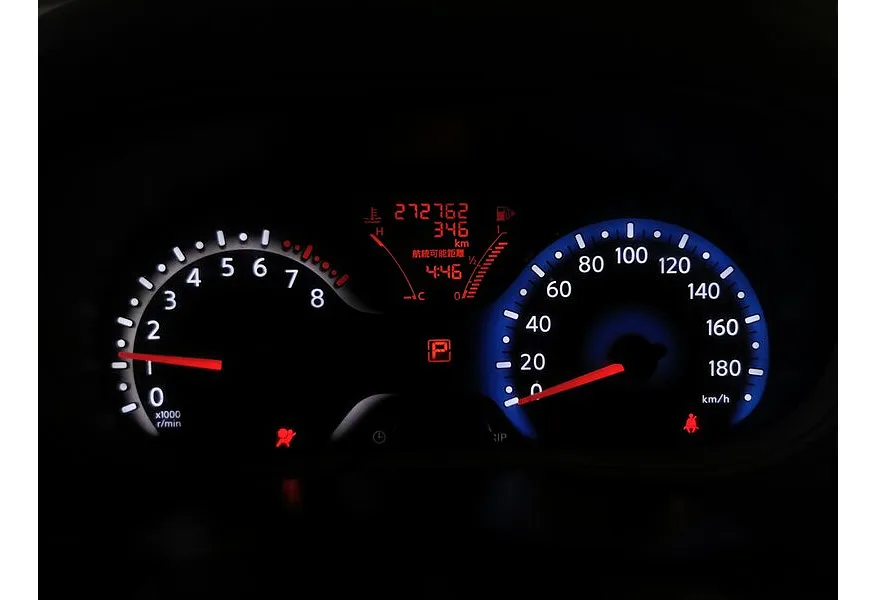 Nissan Cube 1.5 CVT (109 л.с.) Коричневый в АВИЛОН. Слайд №18