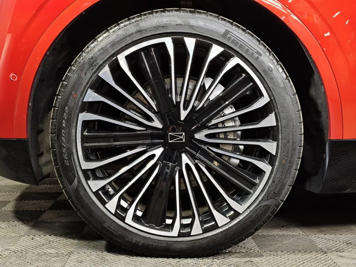Avatr 11 Long Range Dual Motor AT 4WD (309 л.с.)  Luxury Edition  Красный в АВИЛОН. Слайд №9