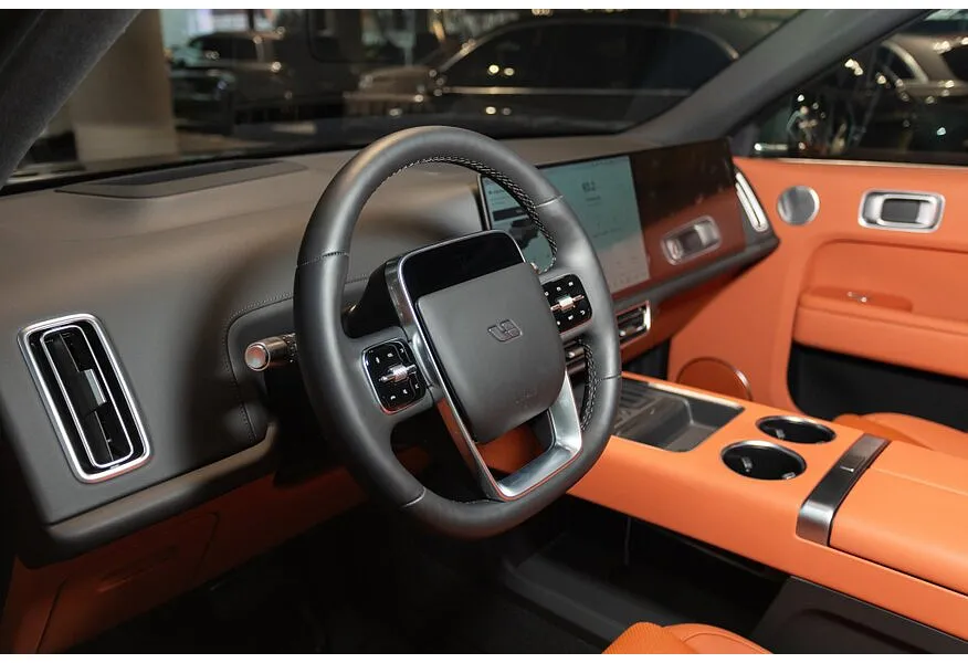 Li Auto L9 1.5 AT 4WD (449 л.с.) Ultra Серый в АВИЛОН. Слайд №9