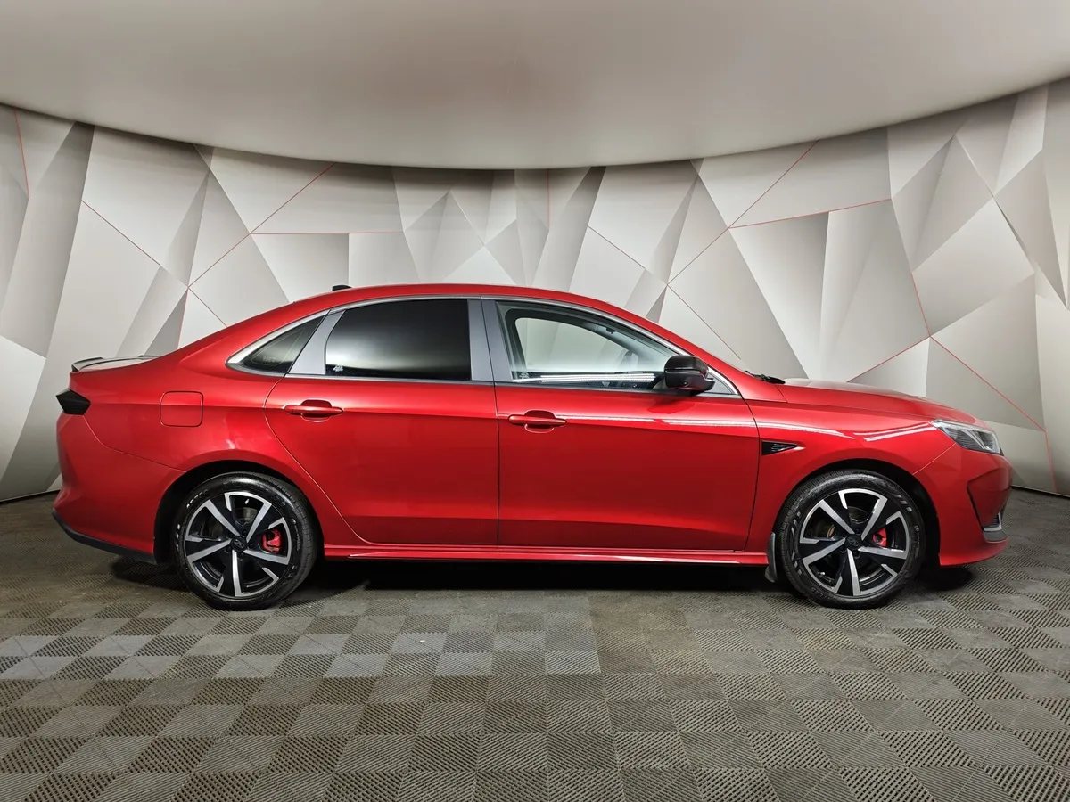 Kaiyi E5 1.5 CVT 2WD (147 л.с.) Luxury Красный в АВИЛОН. Слайд №6
