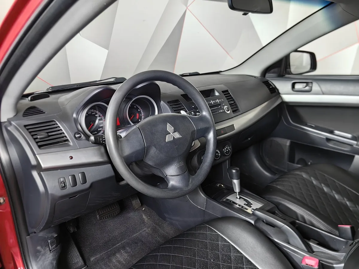 Mitsubishi Lancer 2.0 CVT 4WD (150 л.с.) Красный в АВИЛОН. Слайд №17