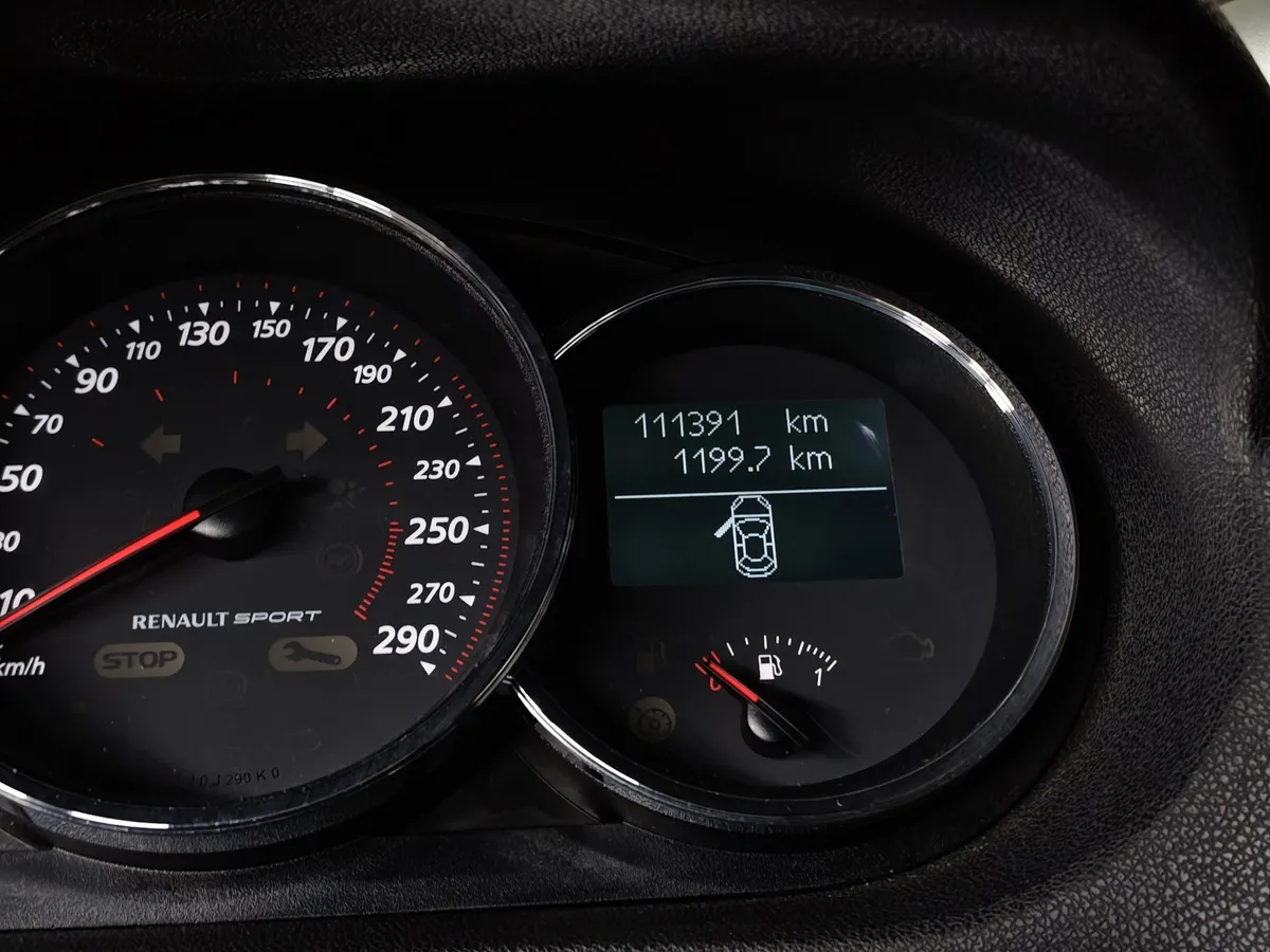 Renault Megane 2.0 TCe MT (250 л.с.) Sport Черный в АВИЛОН. Слайд №15